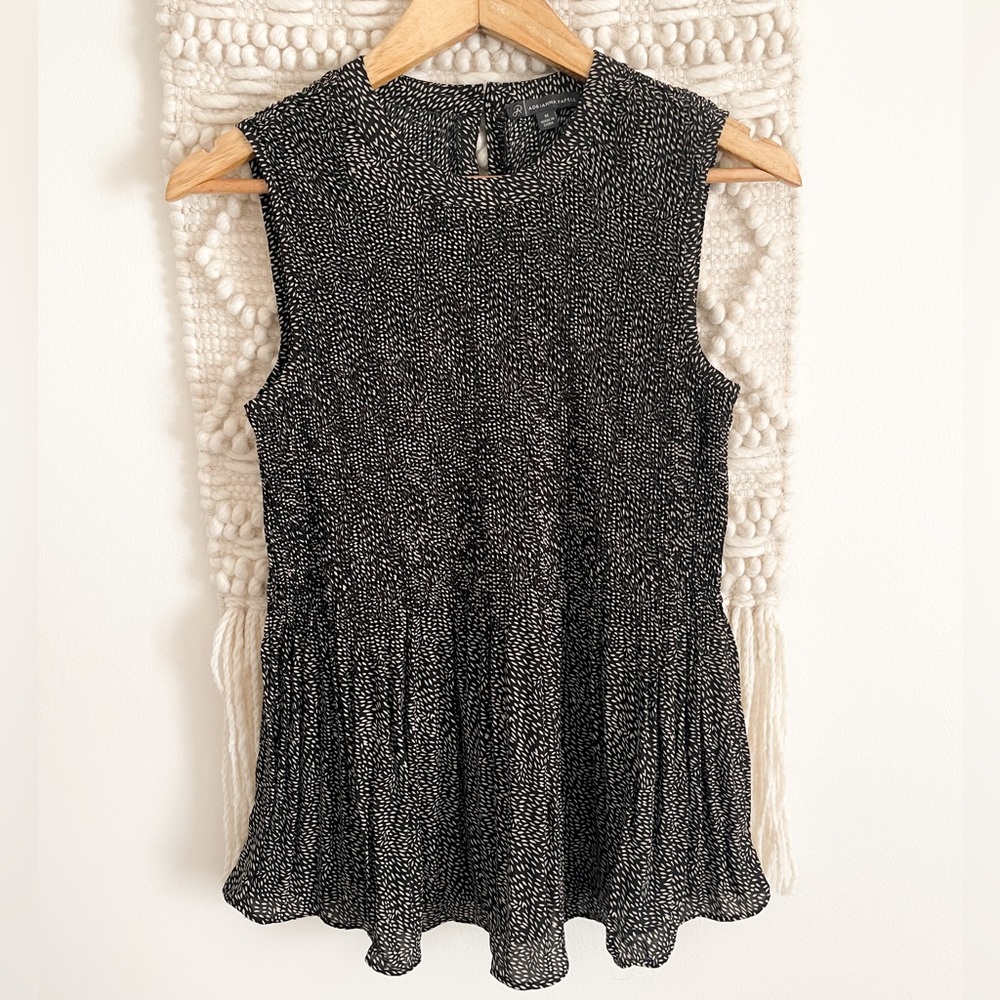 Adrianna Papell Pleated Sleeveless Tank Black Camel Leaf NWT